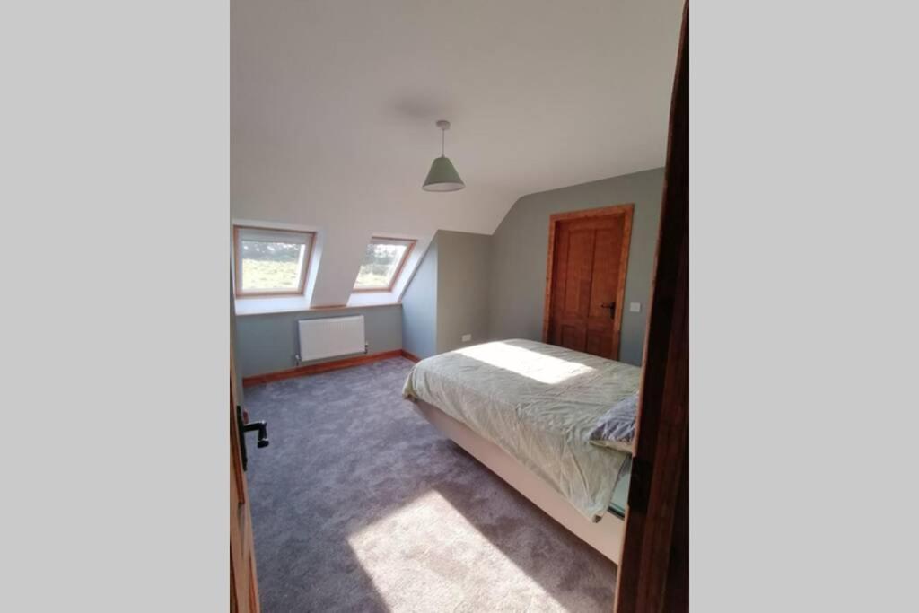 Self Catering Upstairs Apartment At Tradcottage Sligo Exterior photo