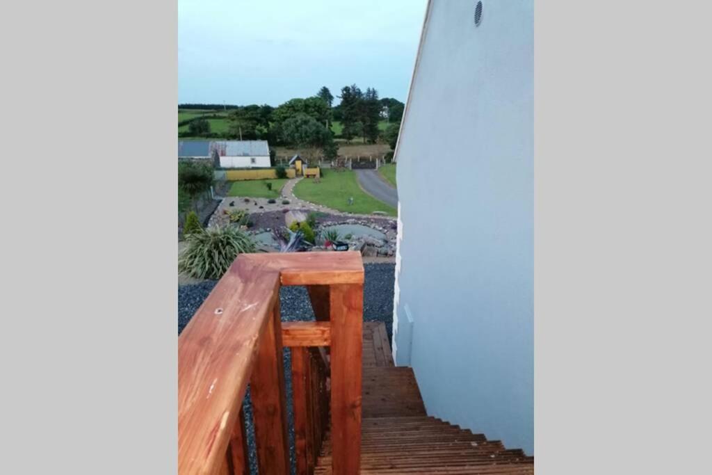Self Catering Upstairs Apartment At Tradcottage Sligo Exterior photo